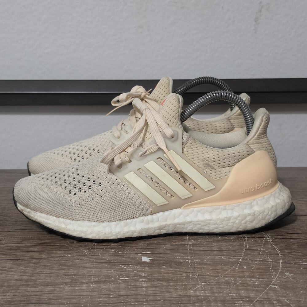Adidas Ultraboost 1.0 Women's Running Shoes Sneakers Size 6 Ecru Tint Coral